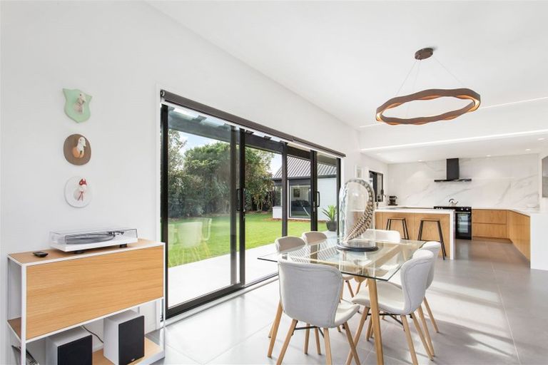 Photo of property in 48 Weka Street, Fendalton, Christchurch, 8041