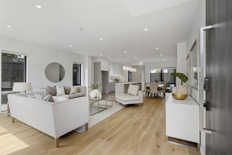 Photo of property in 3 Mahinga Kai Way, Belmont, Auckland, 0622