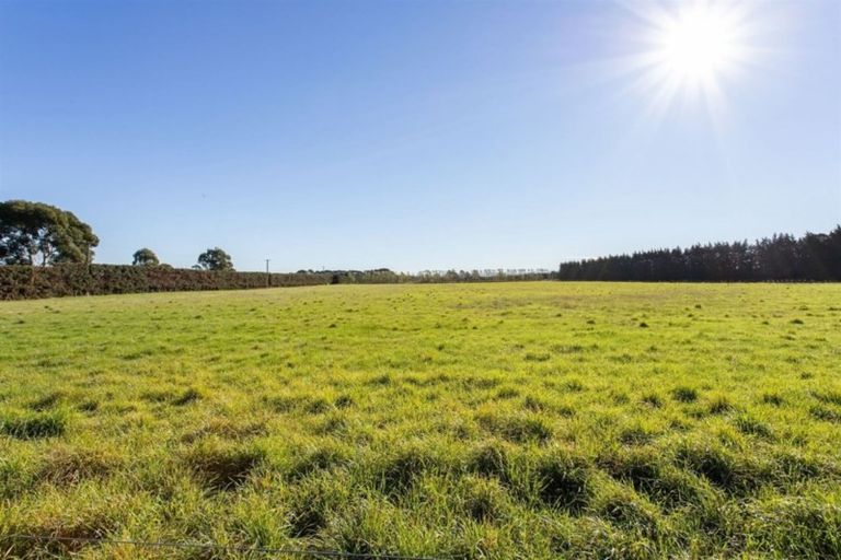 Photo of property in 1142 Springs Road, Lincoln, Christchurch, 7676