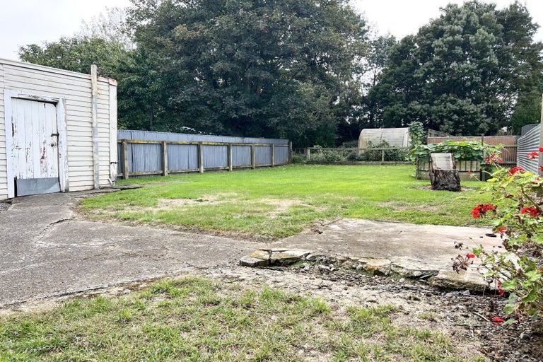 Photo of property in 24 Cole Street, Dannevirke, 4930