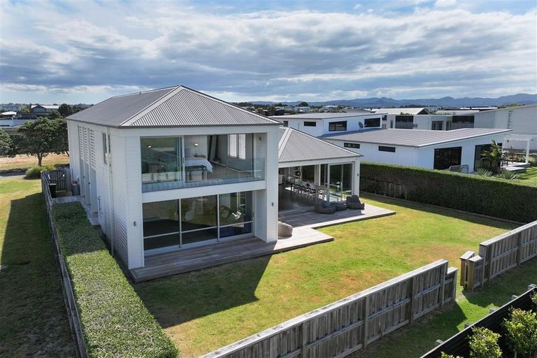 Photo of property in 40 Inanga Lane, Omaha, 0986