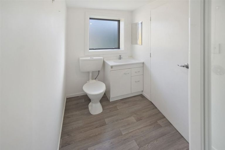 Photo of property in 33 Croziers Road, St Albans, Christchurch, 8052