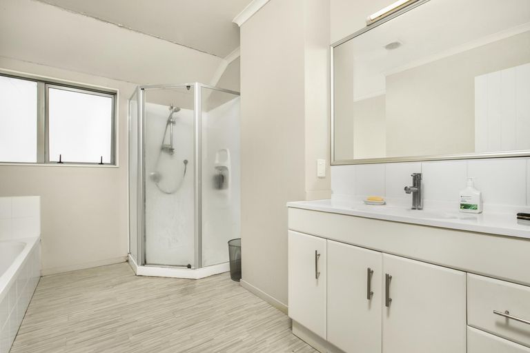 Photo of property in 7 Luke Place, Otara, Auckland, 2023