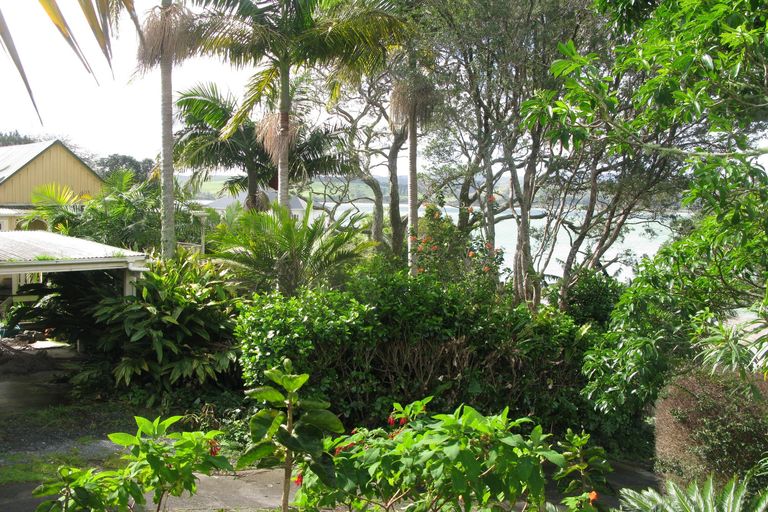 Photo of property in 82 Waterfront Drive, Mangonui, 0420