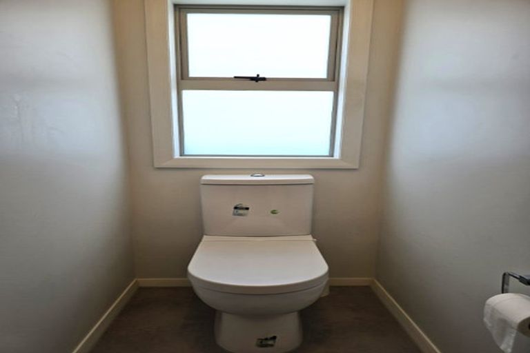 Photo of property in 2 Peter Burke Way, Pyes Pa, Tauranga, 3112