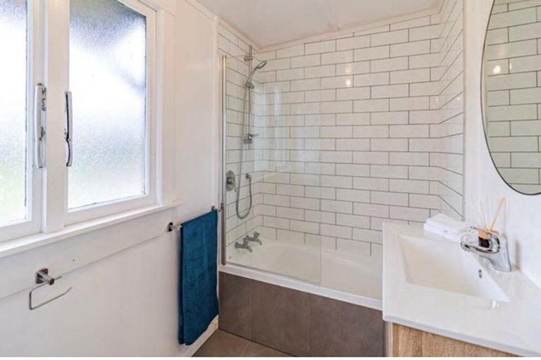 Photo of property in 117 Cornfoot Street, Castlecliff, Whanganui, 4501