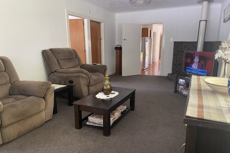 Photo of property in 3 Church Street, Swanson, Auckland, 0612