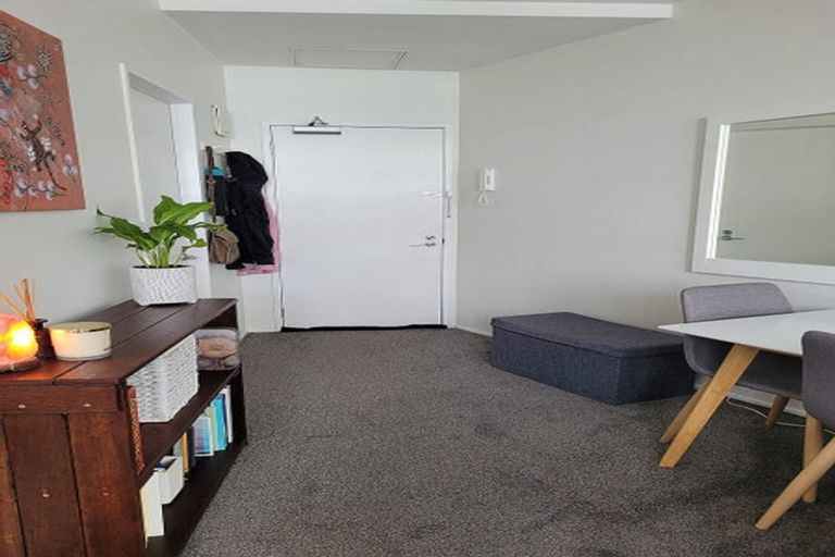 Photo of property in Hume House, 1/152 The Terrace, Wellington Central, Wellington, 6011