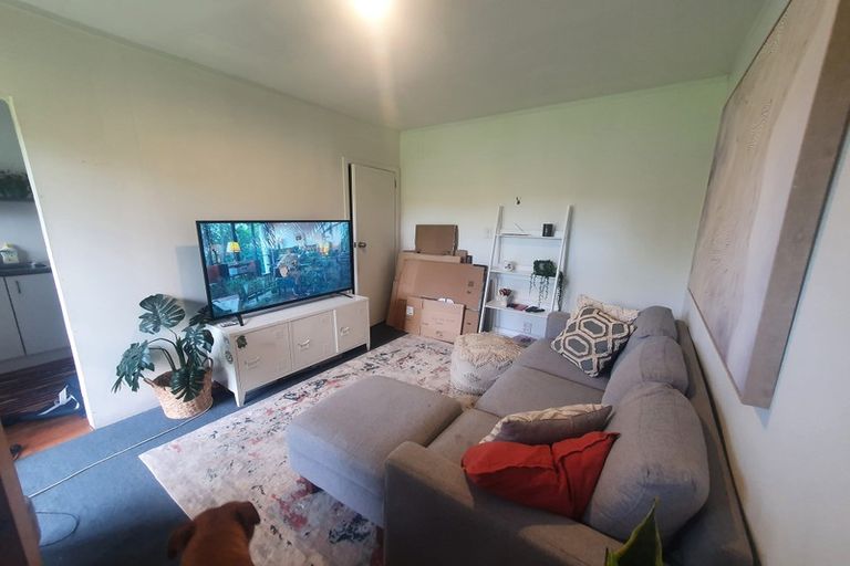 Photo of property in 386 Henderson Valley Road, Henderson Valley, Auckland, 0612