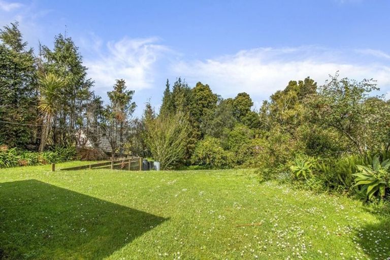 Photo of property in 298 East Coast Road, Forrest Hill, Auckland, 0620