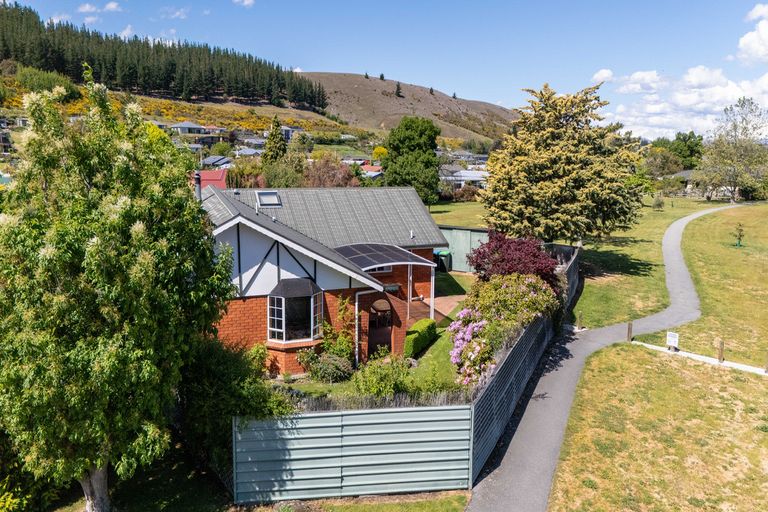 Photo of property in 23 Whitby Street, Clyde, 9330