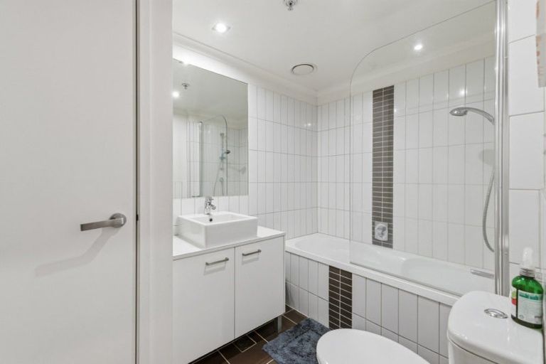 Photo of property in 303/277 Maunganui Road, Mount Maunganui, 3116