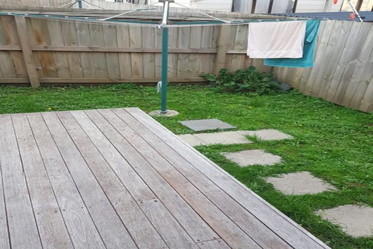 Photo of property in 143a Henderson Valley Road, Henderson, Auckland, 0612