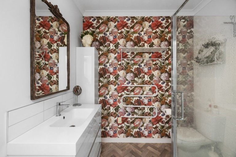 Photo of property in Mclean Towers, 2h/3 Shakespeare Road, Napier South, Napier, 4110