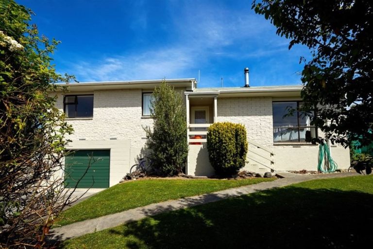 Photo of property in 17 Whitby Place, Kaikoura, 7300