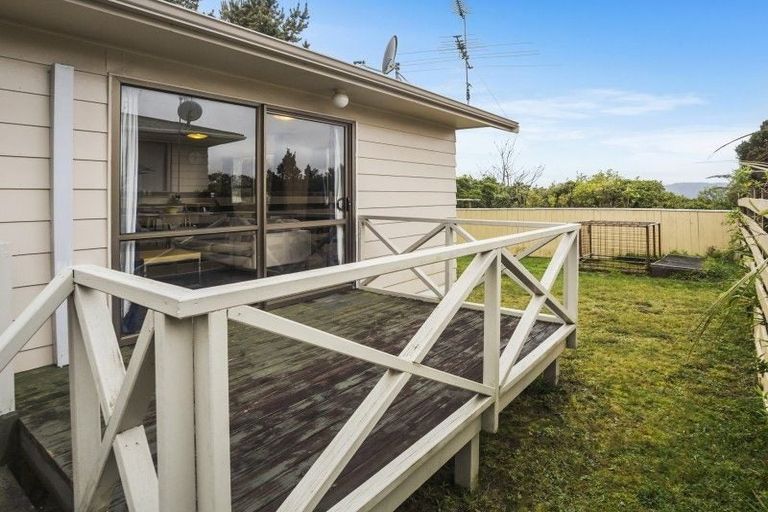 Photo of property in 10 Mossburn Grove, Kelson, Lower Hutt, 5010