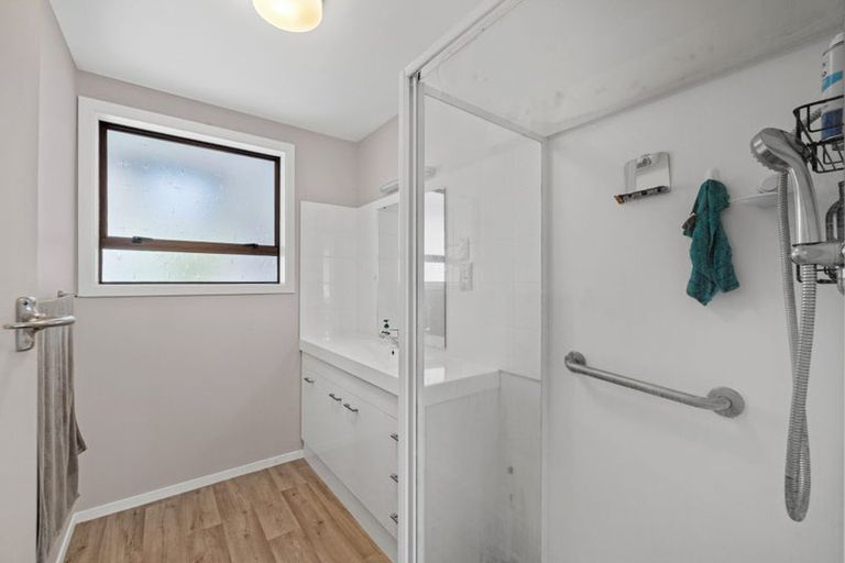 Photo of property in 2/91 Roberta Drive, Somerfield, Christchurch, 8024