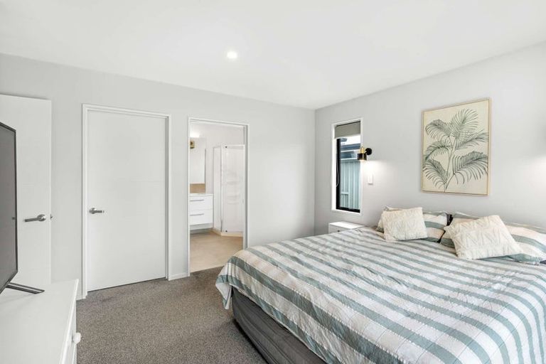 Photo of property in 51 Watkins Drive, Rangiora, 7400