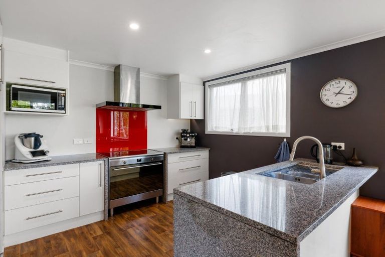 Photo of property in 44 Morrow Avenue, St Andrews, Hamilton, 3200