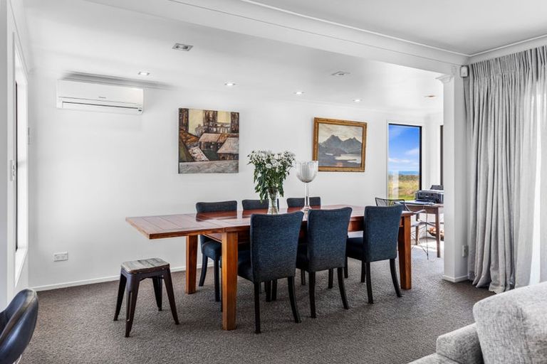 Photo of property in 820a Papamoa Beach Road, Papamoa Beach, Papamoa, 3118