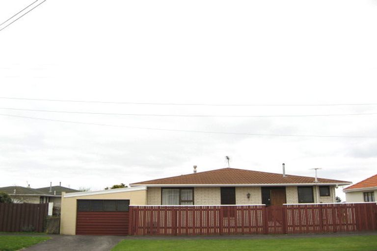 Photo of property in 3 Lyn Street, Lynmouth, New Plymouth, 4310