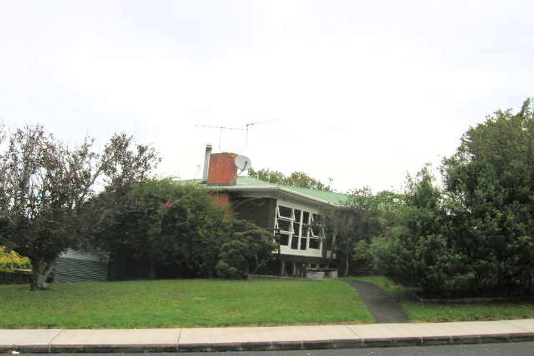 Photo of property in 26 Nandana Drive, Glen Eden, Auckland, 0602