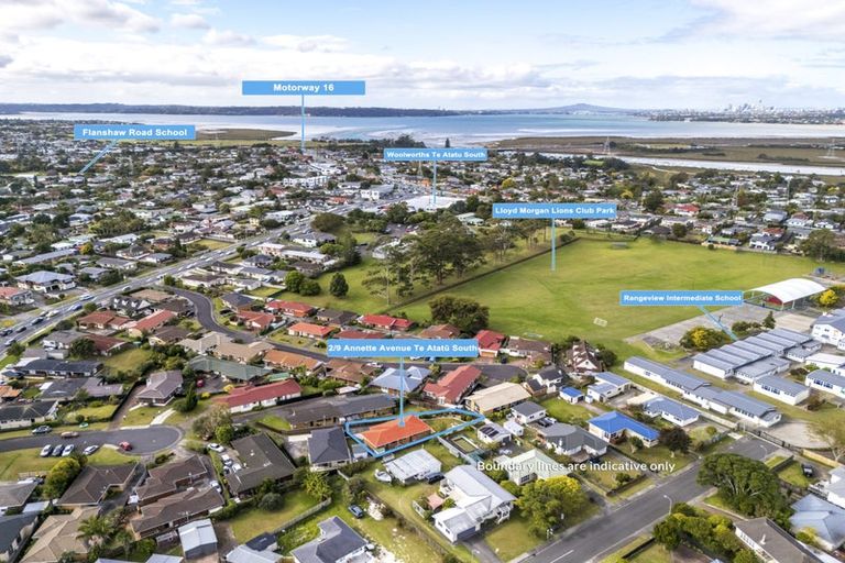 Photo of property in 2/9 Annette Avenue, Te Atatu South, Auckland, 0610