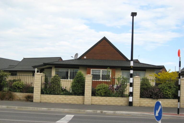 Photo of property in Rivertown Villas, 150 Williams Street, Kaiapoi, 7630