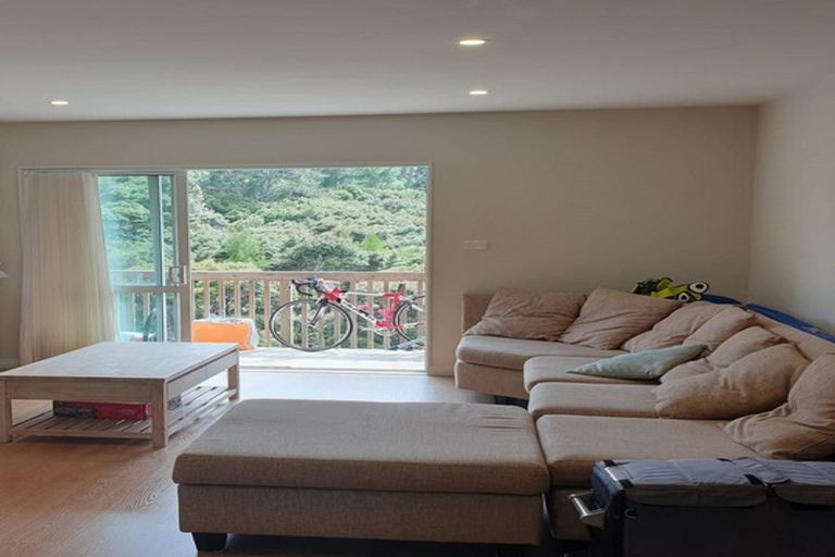 Photo of property in 28 Golden Morning Drive, Albany Heights, Auckland, 0632