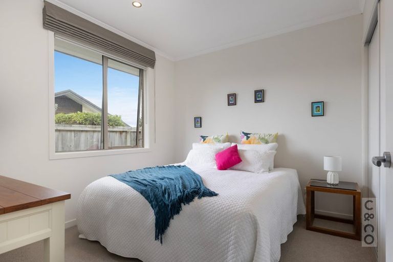 Photo of property in 3 Pohutukawa Parade, Riverhead, 0820