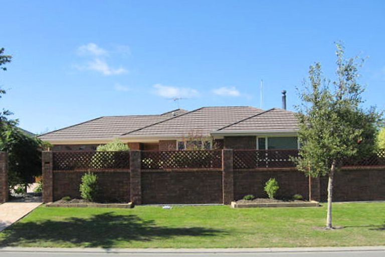 Photo of property in 20 Bronte Way, Rolleston, 7614