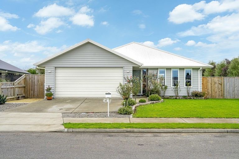 Photo of property in 25 Stoneleigh Drive, Solway, Masterton, 5810