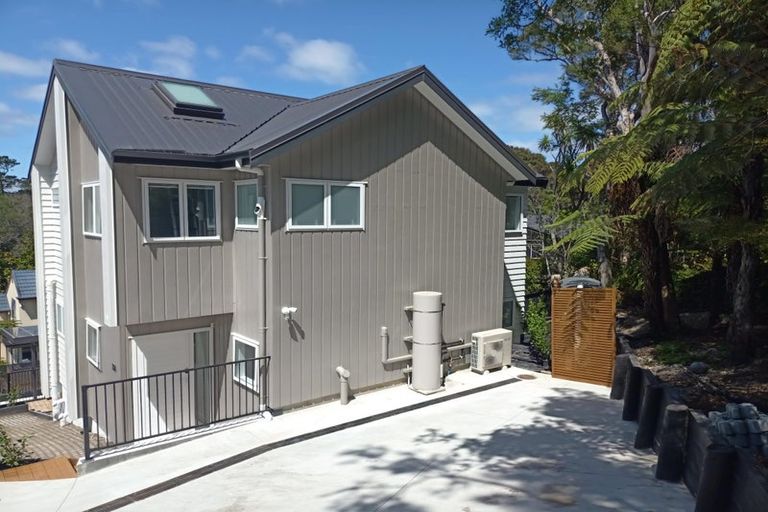 Photo of property in 39a Tui Glen Road, Birkenhead, Auckland, 0626