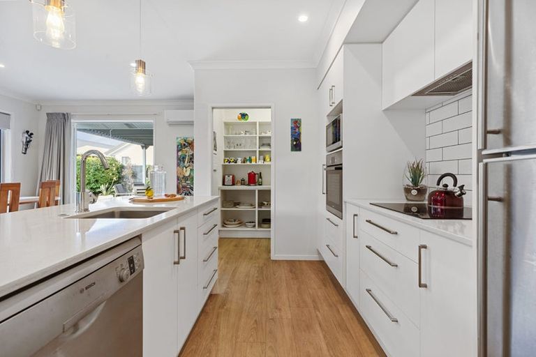 Photo of property in 77 Sandhurst Drive, Papamoa Beach, Papamoa, 3118