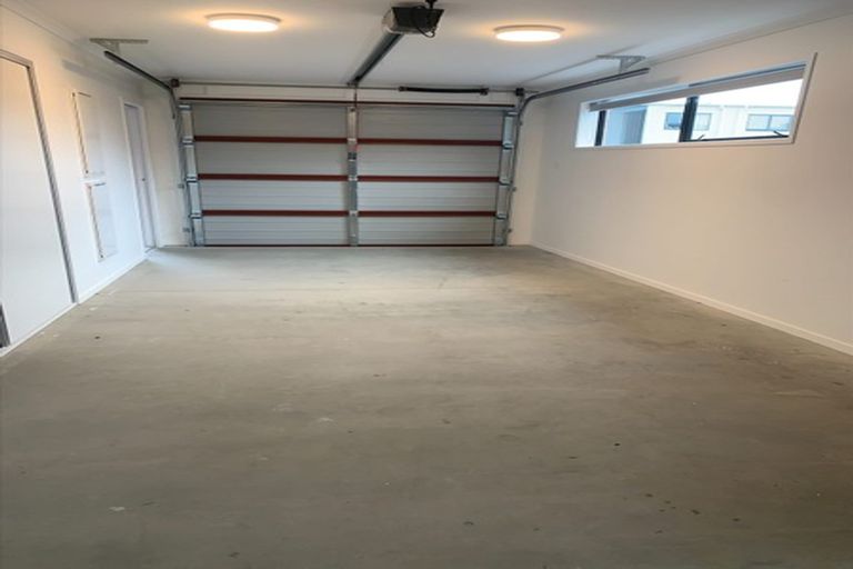 Photo of property in 3/1 Scott Road, Hobsonville, Auckland, 0616