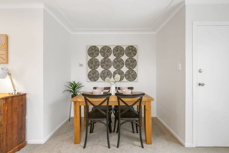 Photo of property in 1b Bowater Place, Manurewa, Auckland, 2102