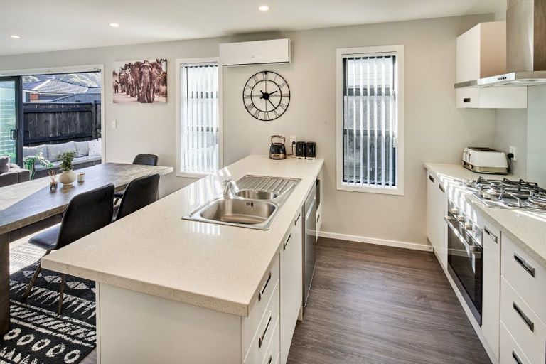 Photo of property in 92 Meremere Street, Wainuiomata, Lower Hutt, 5014