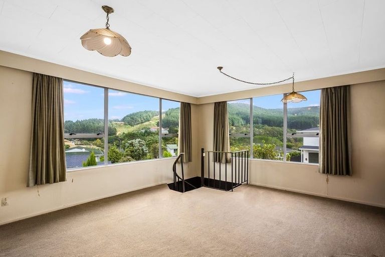 Photo of property in 133a Taylor Terrace, Tawa, Wellington, 5028