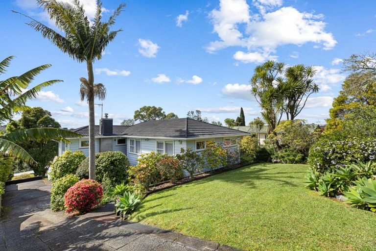 Photo of property in 7 Hilling Street, Titirangi, Auckland, 0604