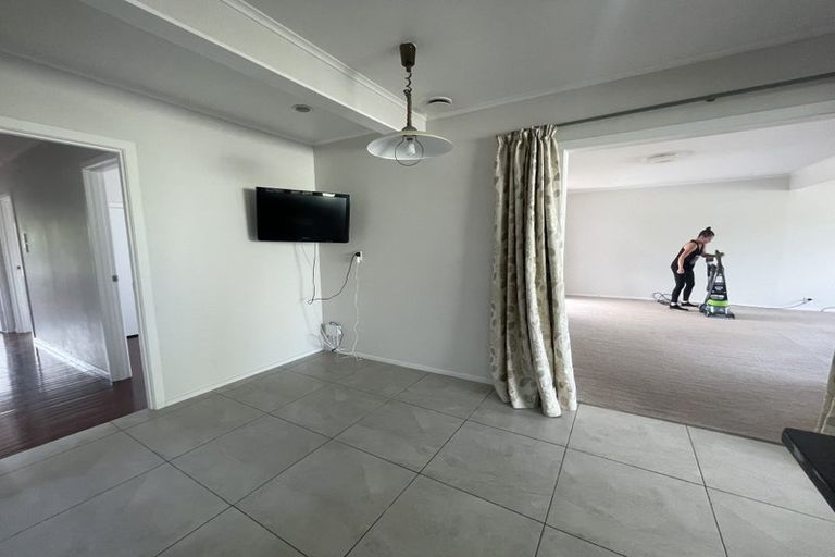 Photo of property in 1/213 Sunnynook Road, Wairau Valley, Auckland, 0627