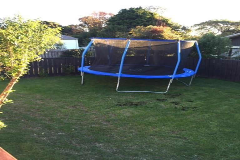 Photo of property in 28 Matenga Street, Waikanae, 5036