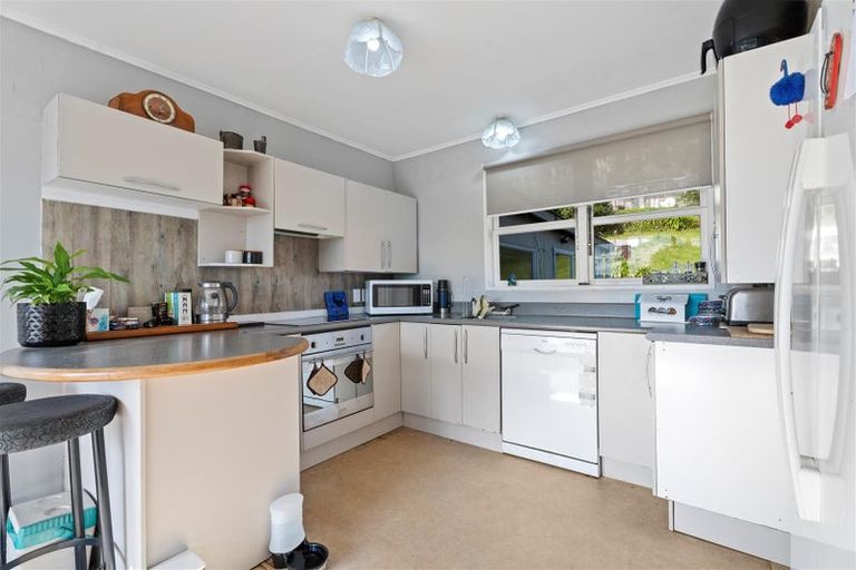 Photo of property in 139 Riria Kereopa Memorial Drive, Raglan, 3297