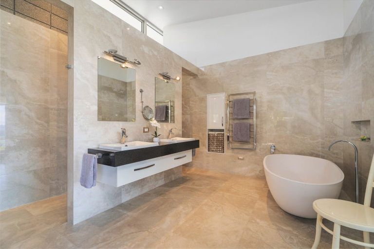 Photo of property in 47 Sarahs Hill, Hahei, Whitianga, 3591