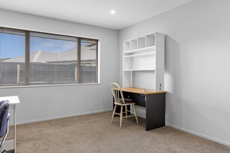 Photo of property in 18 Brantholme Place, Rangiora, 7400