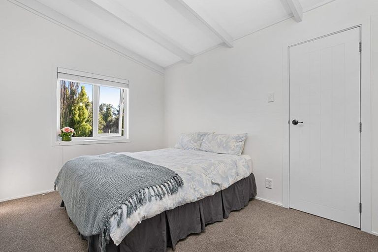 Photo of property in 107a Brian Crescent, Stanmore Bay, Whangaparaoa, 0932