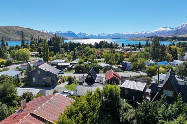 Photo of property in 14 Allan Street, Lake Tekapo, 7999