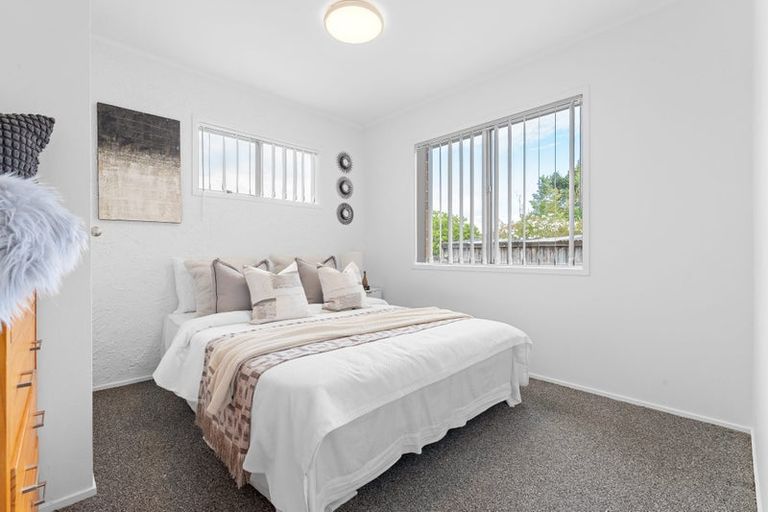 Photo of property in 4/83 Birkdale Road, Birkdale, Auckland, 0626