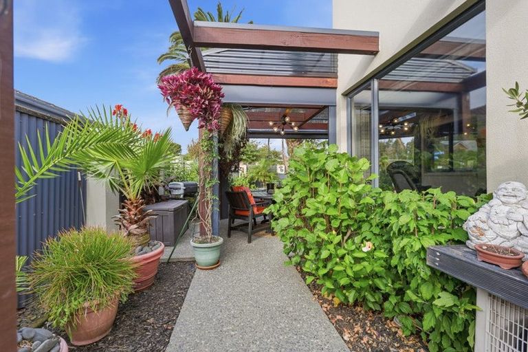 Photo of property in 110 Reynolds Road, Pukekohe, 2120