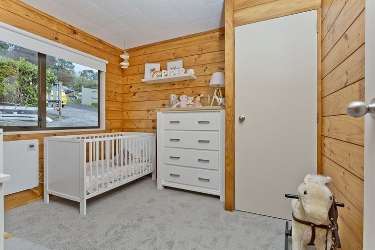 Photo of property in 2/41 Browns Bay Road, Browns Bay, Auckland, 0630