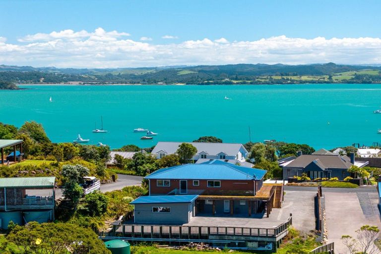 Photo of property in 14 Gould Street, Russell, 0202